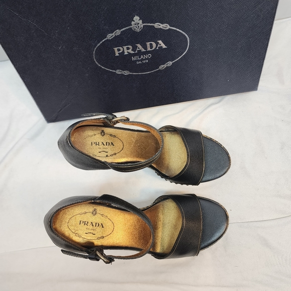 Prada Platform Studded Heels Prada Size 37 US 7 Stunning! Made in Italy  🇮🇹 - Picture 4 of 10